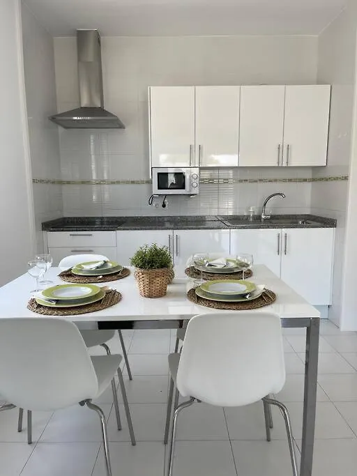 Casa Mesana Nuevo Apartamento En La Playa Con Aire Acondicionado Playa Honda  0*, Playa Honda (Lanzarote)