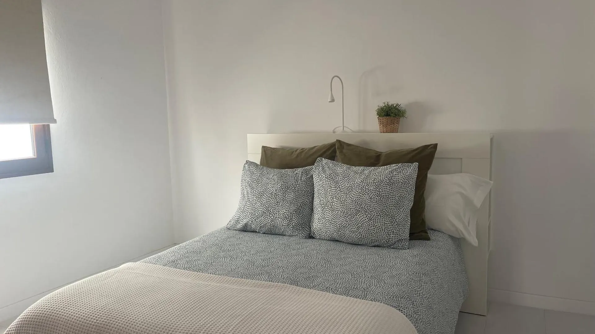 Casa Mesana Nuevo Apartamento En La Playa Con Aire Acondicionado contacts